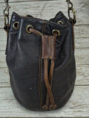 Stone Ridge Vintage Leather Drawstring Bucket Crossbody Bag